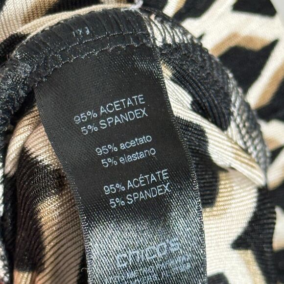 Chico's Travelers Womens Ankle Pants 2 (12) Black Gold Geometric Pull On Slinky - Picture 8 of 9